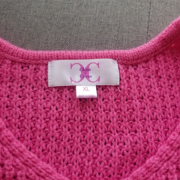 Pink sweater - Picture 2 of 2